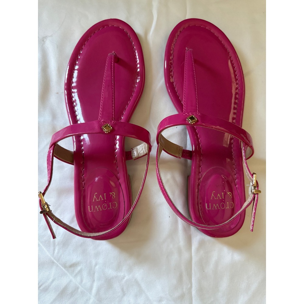 Crown & Ivy Womens Hot Pink Patent T-Strap Sandals Gold Flower Stud Size 6